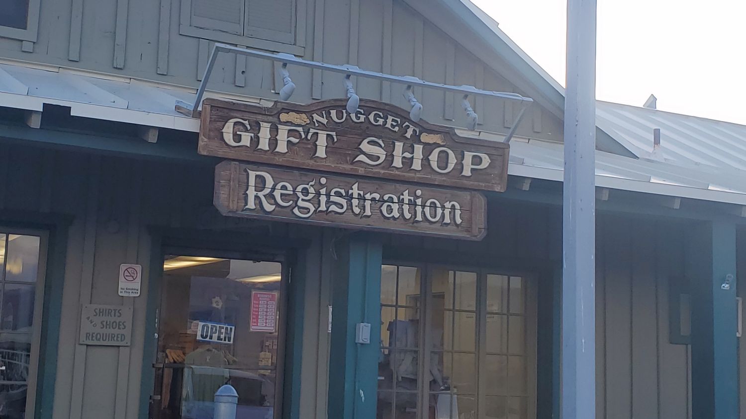 Stovepipe Wells Village