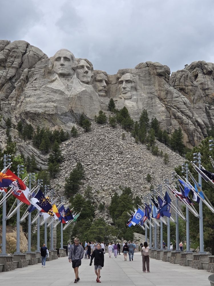 Mount Rushmore NM
